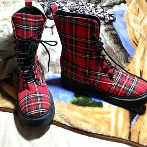 Plaid dress boots
